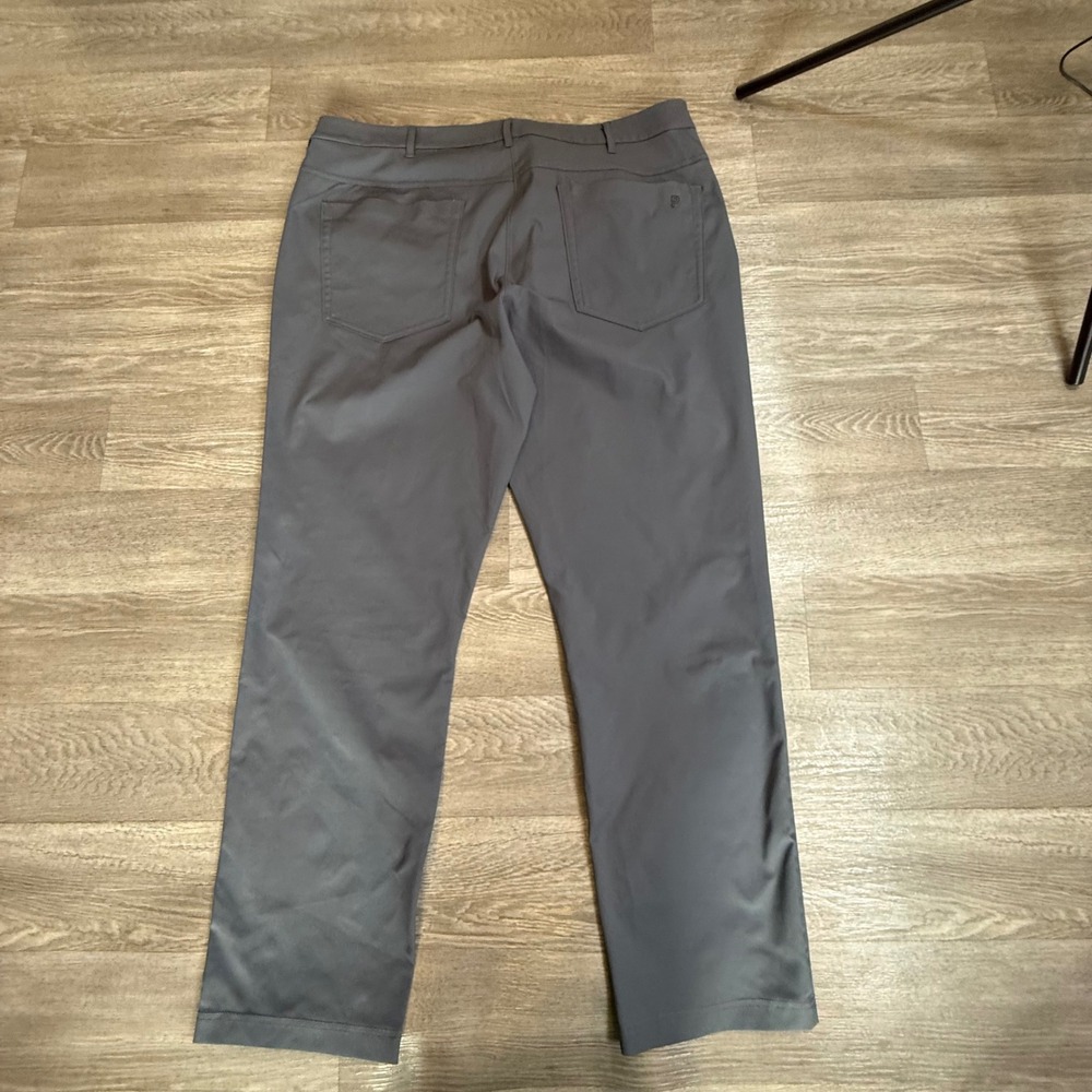 Public Rec Golf Pants‎ Mens 40x32 Dark Gray Performance Straight Leg Trouser - Picture 11 of 11